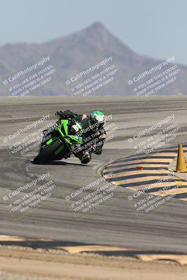 media/Oct-02-2025-Racers Edge (Thu) [[2c91cb6ab3]]/2-A Group/Session 5-Turn 12 (130pm)/